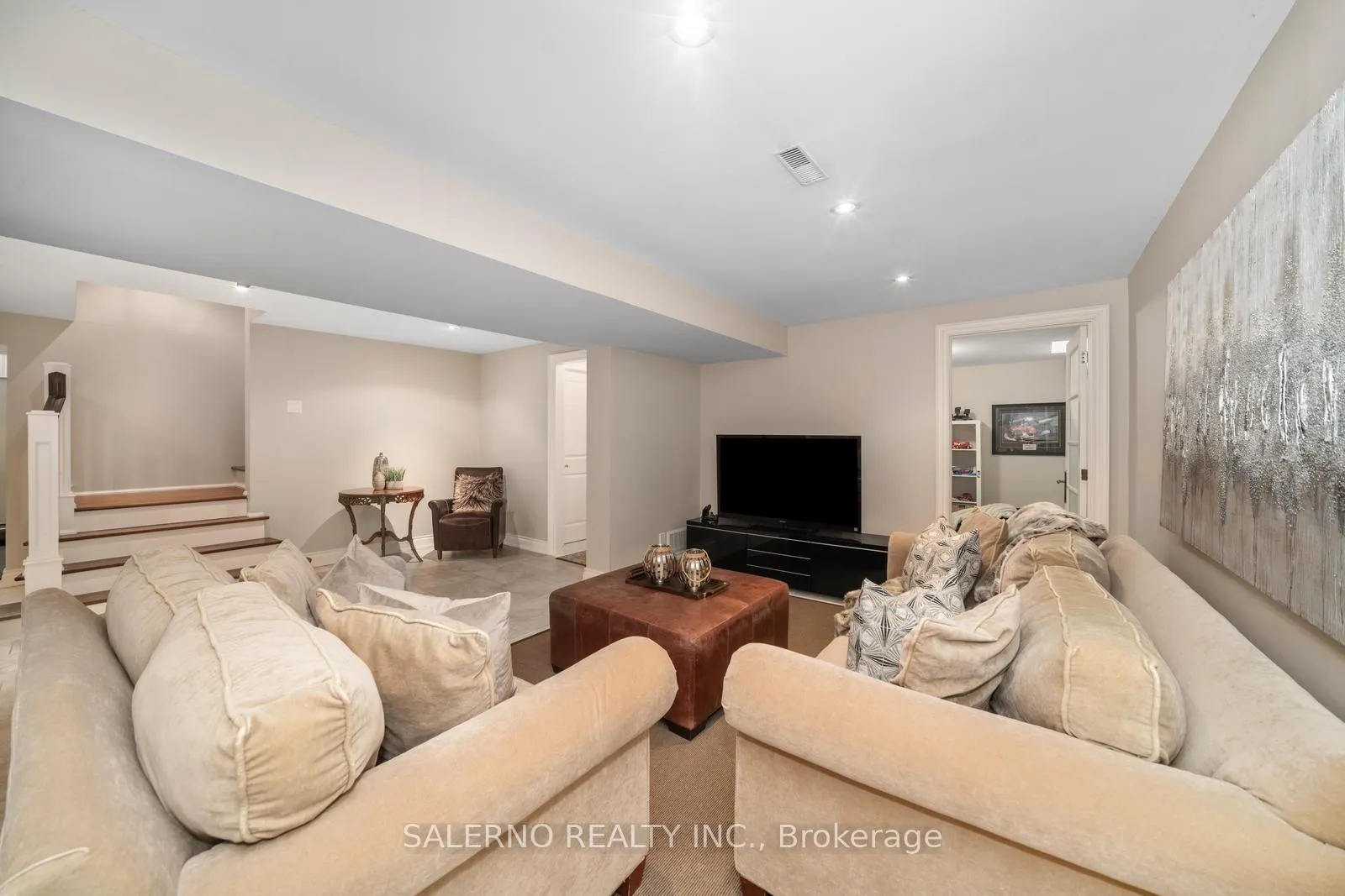 Photo 40 of 31 Olympia Gate, Vaughan, East Woodbridge — HOMEH