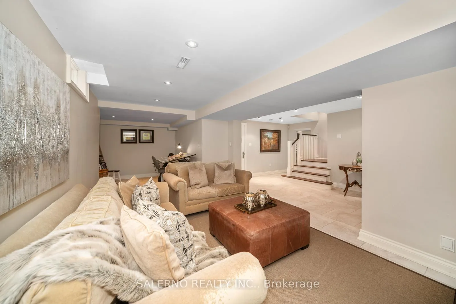Photo 41 of 31 Olympia Gate, Vaughan, East Woodbridge — HOMEH