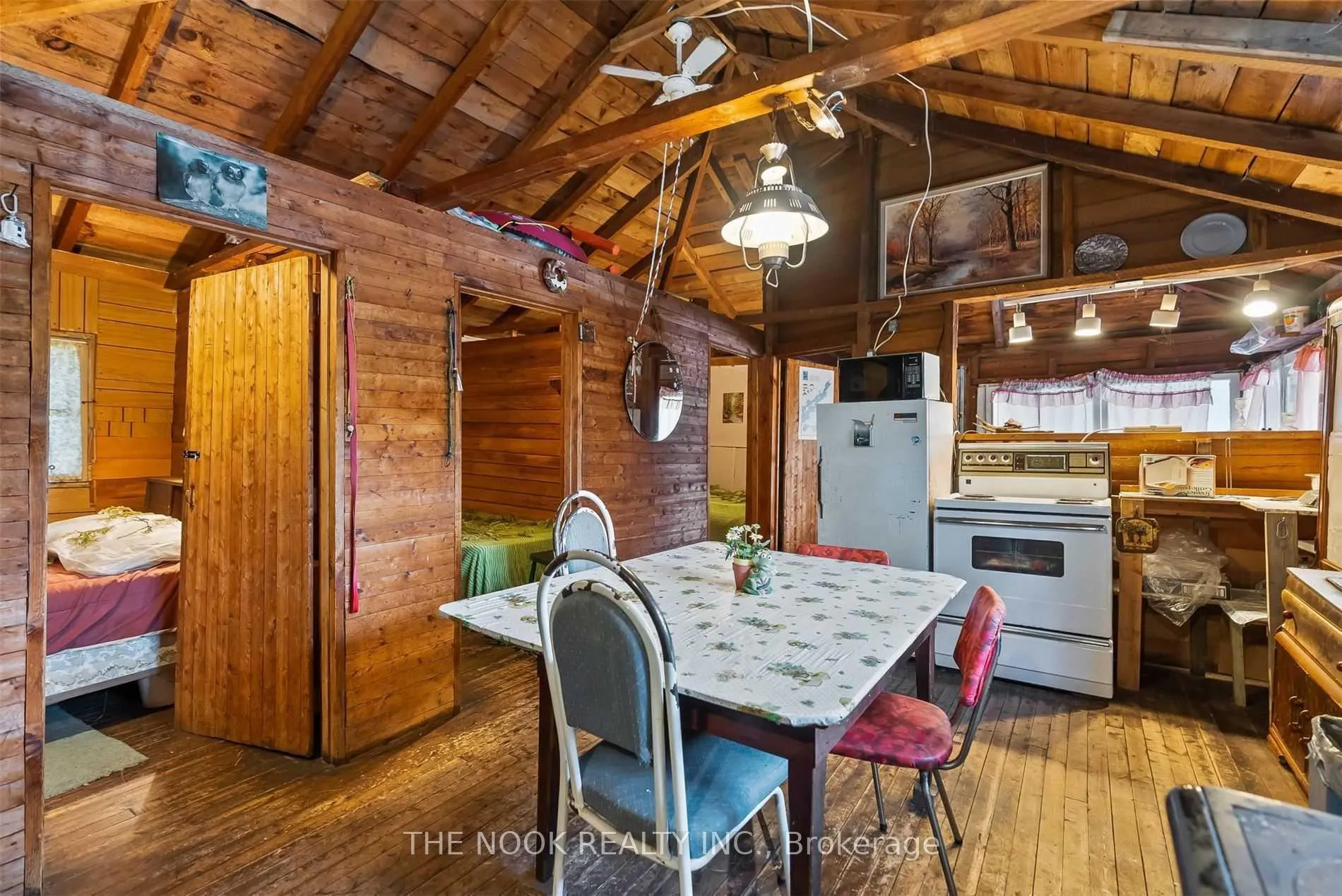 Photo 2 of 1140 Pine Path, Frontenac, Frontenac North — HOMEH