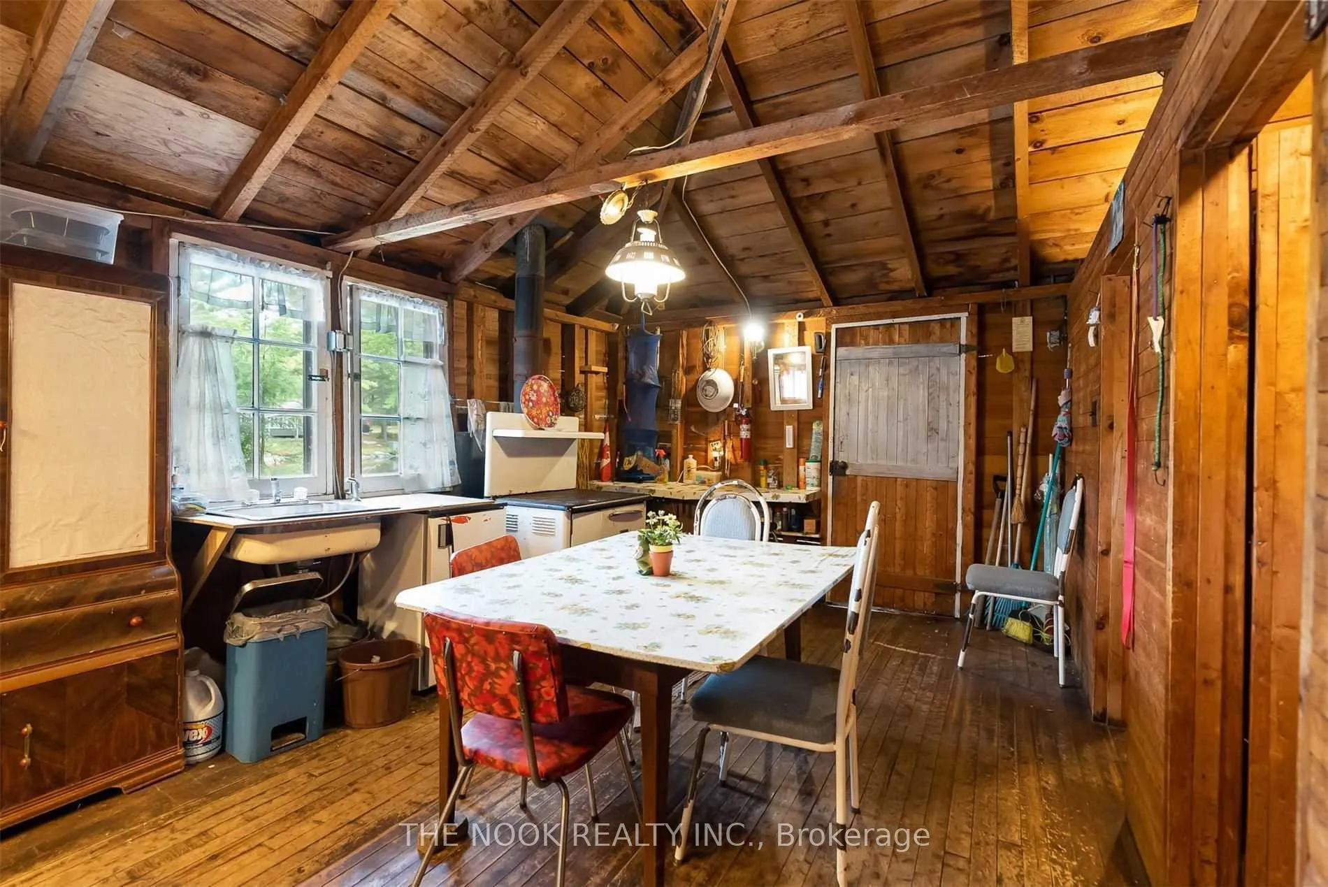 Photo 3 of 1140 Pine Path, Frontenac, Frontenac North — HOMEH