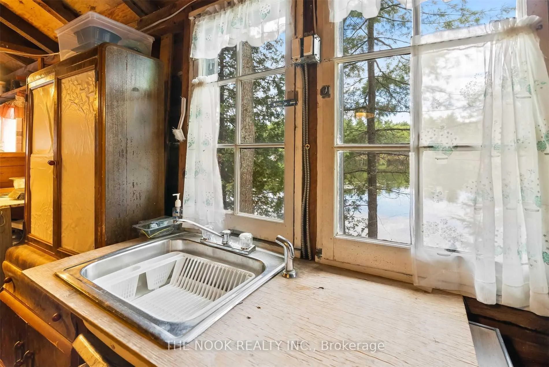 Photo 4 of 1140 Pine Path, Frontenac, Frontenac North — HOMEH