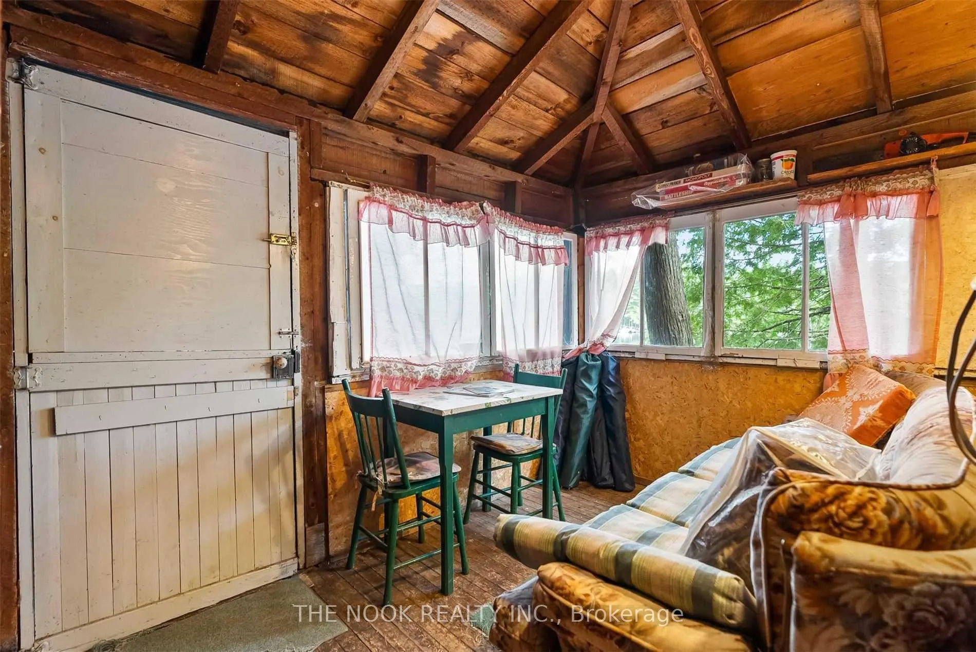 Photo 13 of 1140 Pine Path, Frontenac, Frontenac North — HOMEH