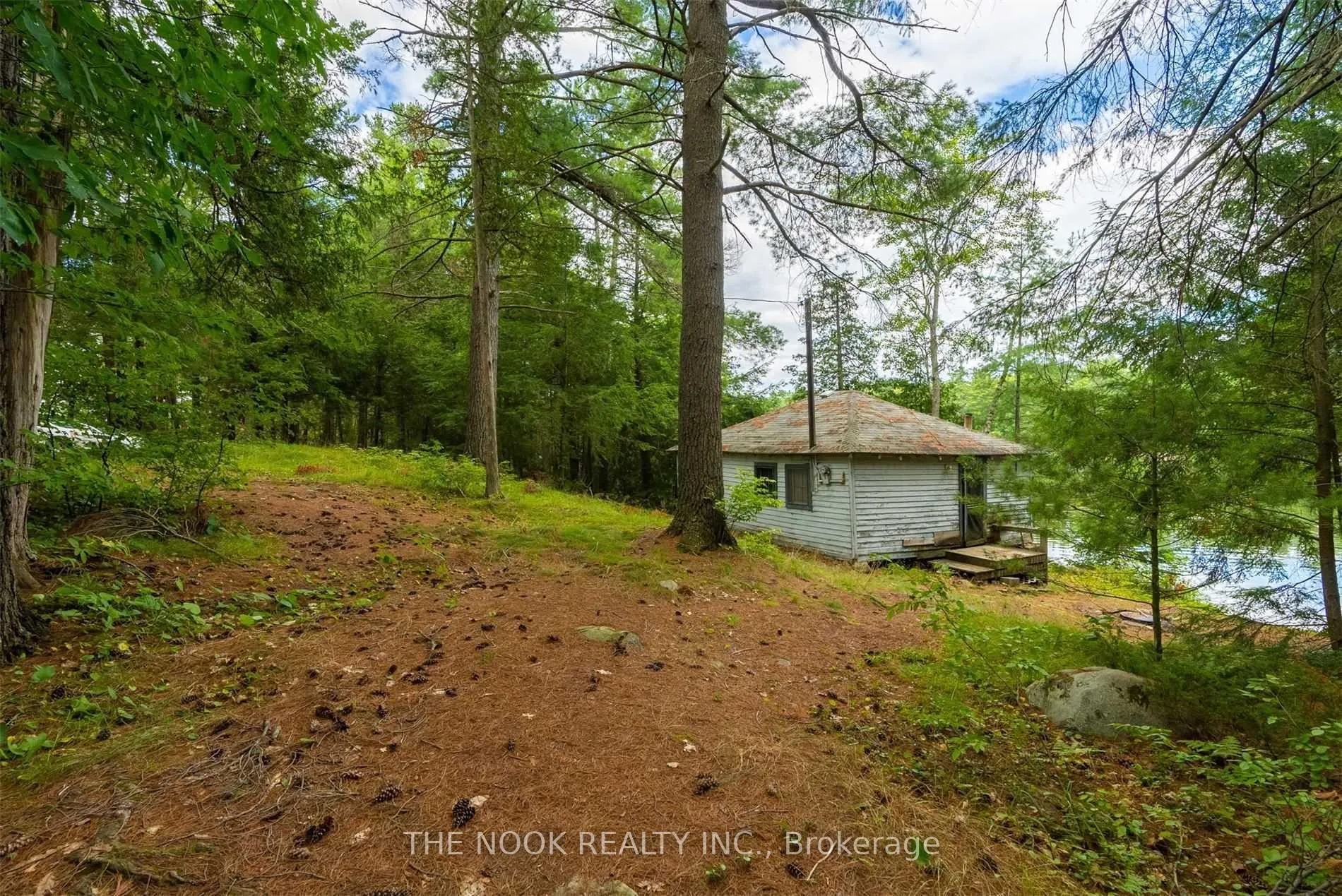 Photo 18 of 1140 Pine Path, Frontenac, Frontenac North — HOMEH