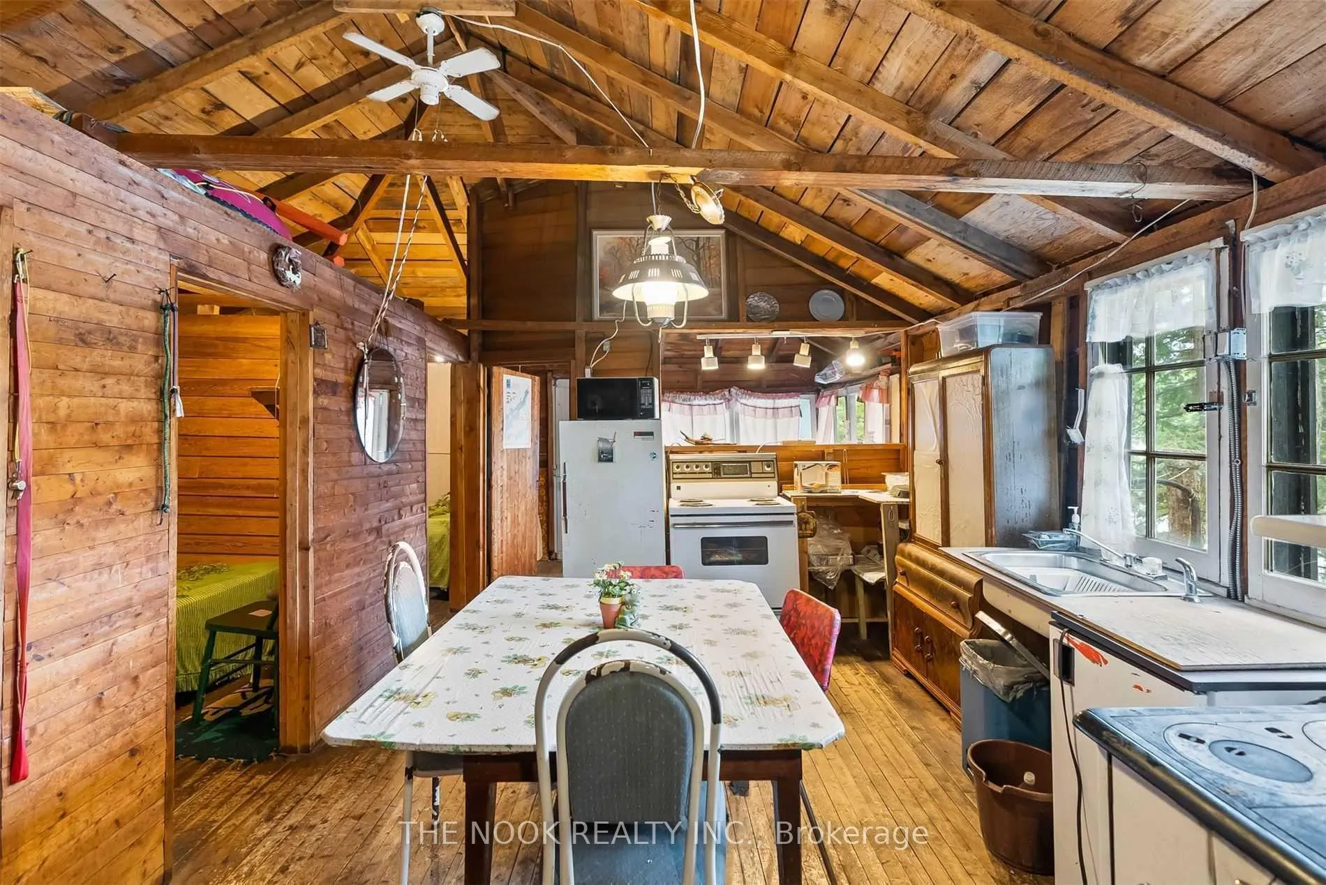 Photo 37 of 1140 Pine Path, Frontenac, Frontenac North — HOMEH