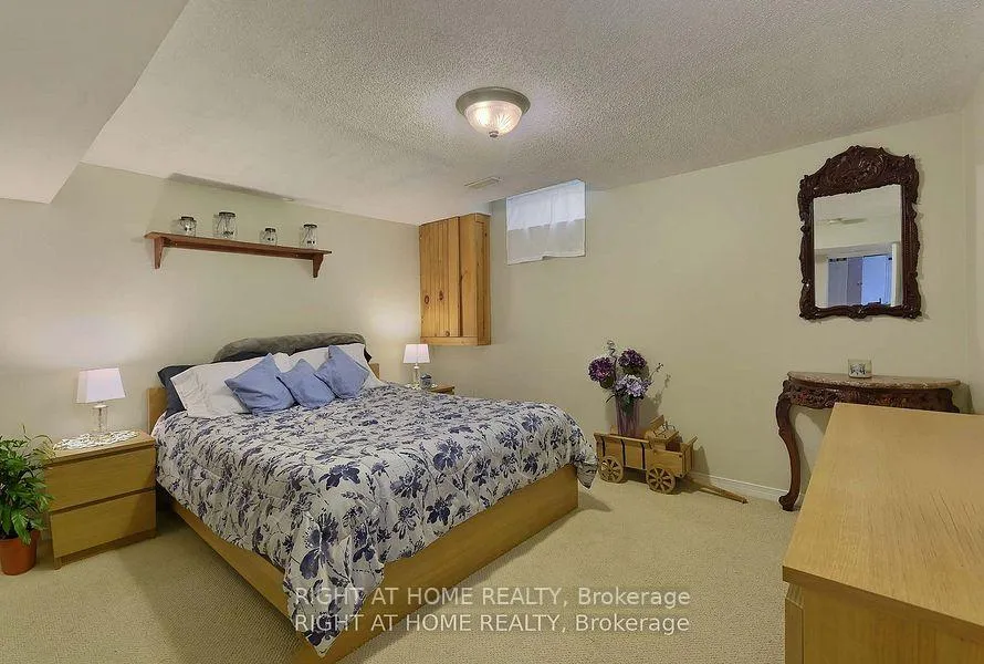 Photo 10 of 884 Southgate Drive S, Oshawa, Donevan — HOMEH
