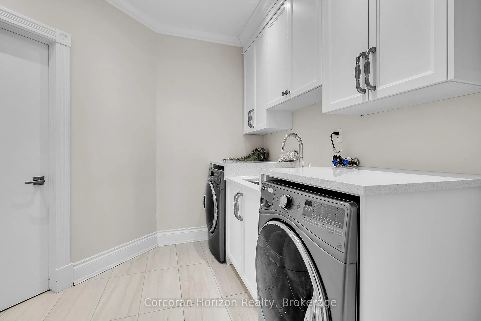 Photo 40 of Unit 1201, 1237 North Shore Boulevard E, Burlington, Brant — HOMEH