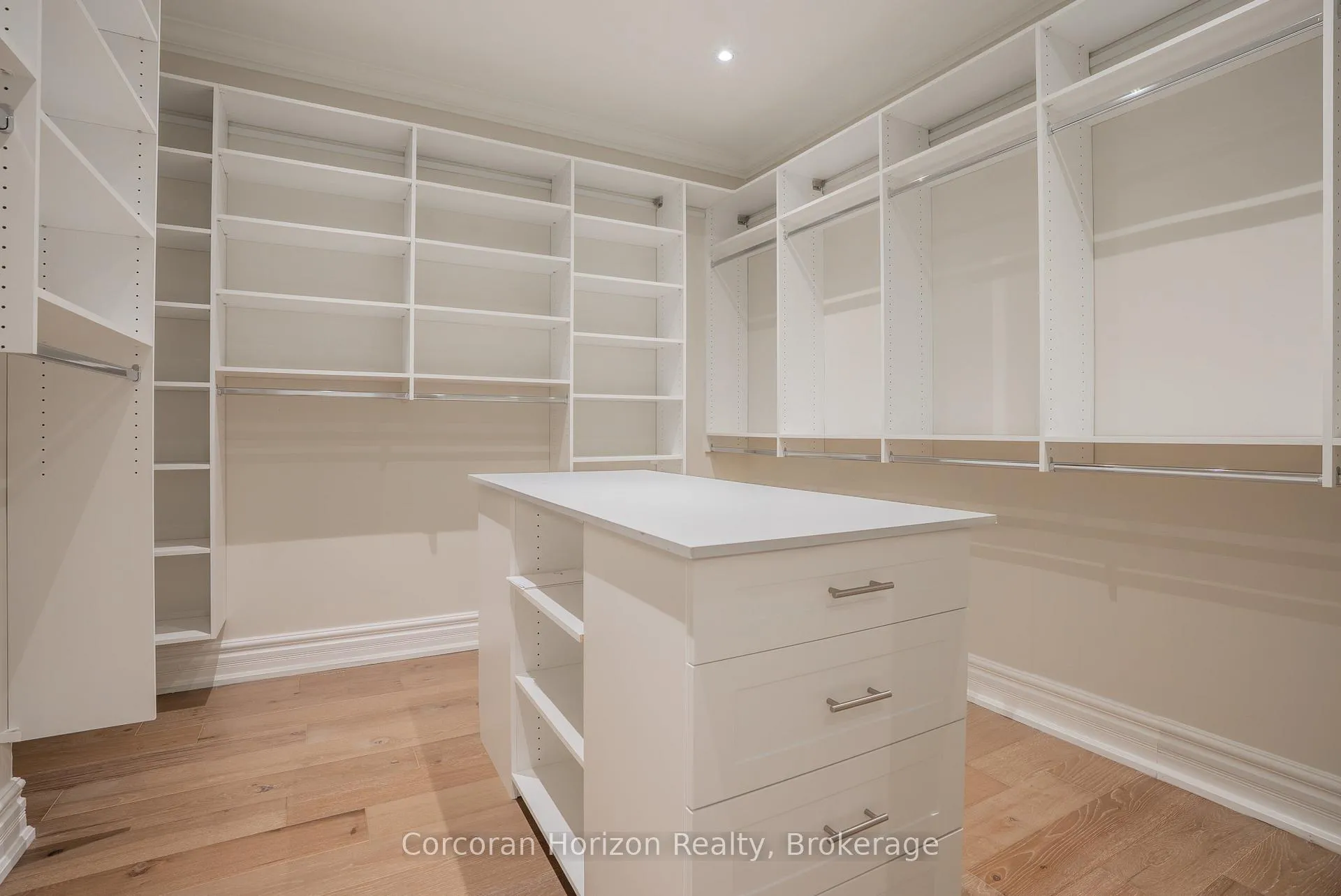 Photo 44 of Unit 1201, 1237 North Shore Boulevard E, Burlington, Brant — HOMEH