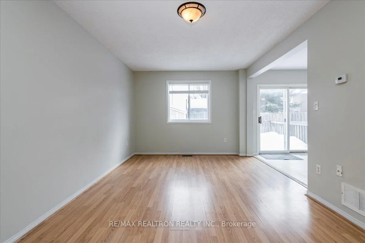 Photo 4 of 17 Timothy Lane, Barrie, Holly — HOMEH