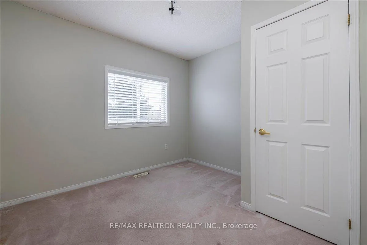 Photo 16 of 17 Timothy Lane, Barrie, Holly — HOMEH