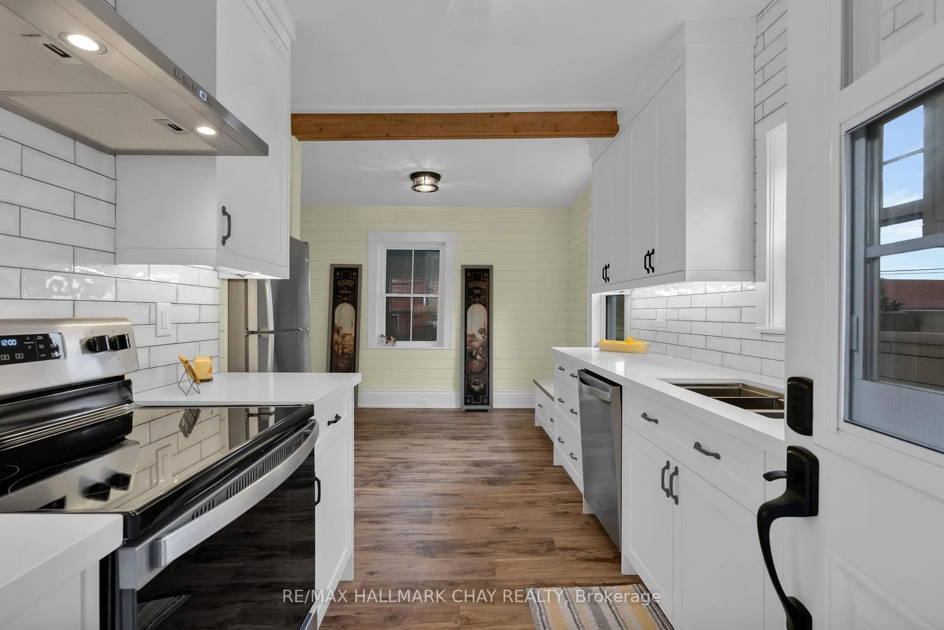 Photo 12 of 86 Mill Street E, Springwater, Hillsdale — HOMEH