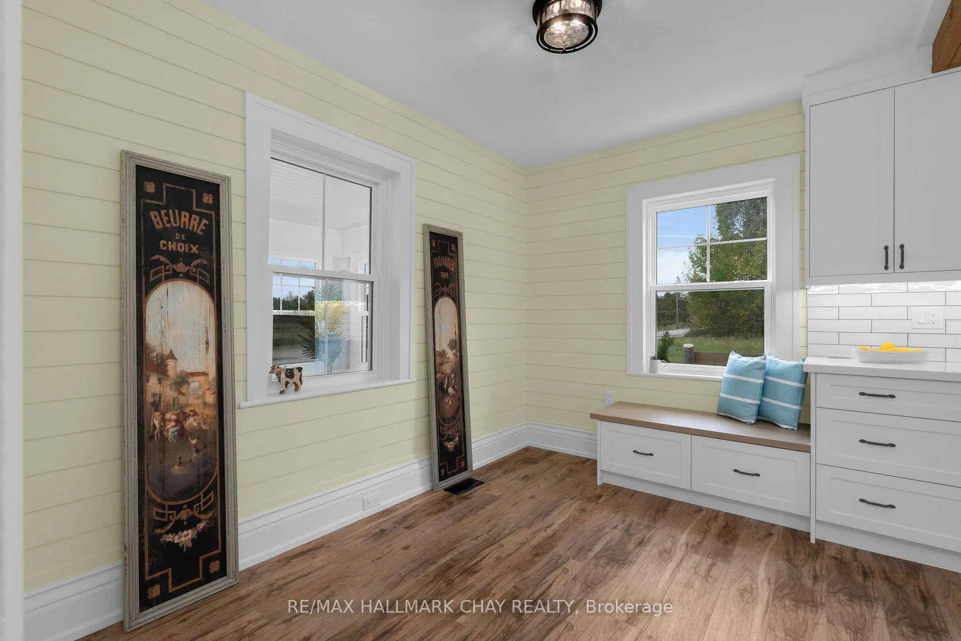 Photo 13 of 86 Mill Street E, Springwater, Hillsdale — HOMEH
