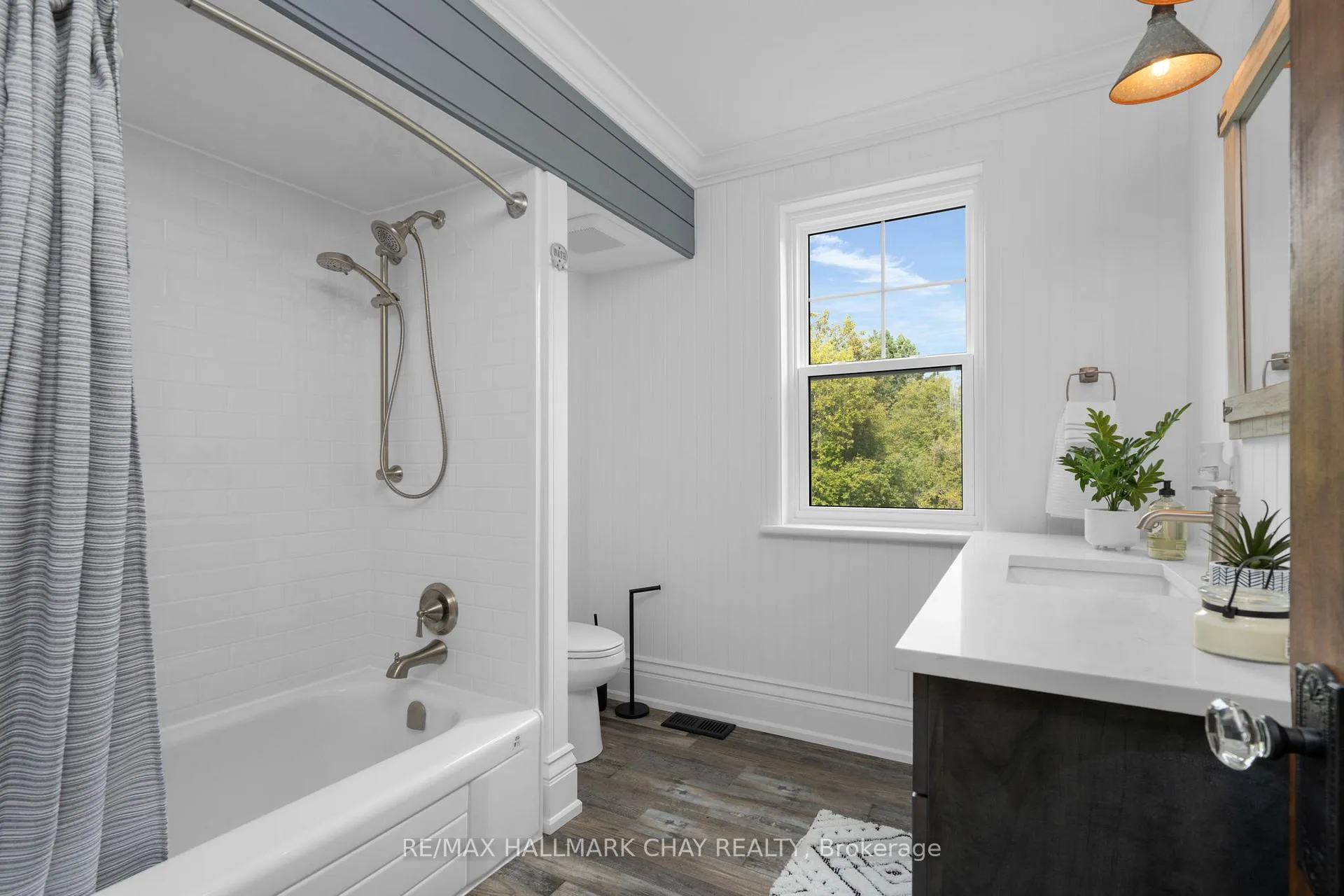 Photo 33 of 86 Mill Street E, Springwater, Hillsdale — HOMEH