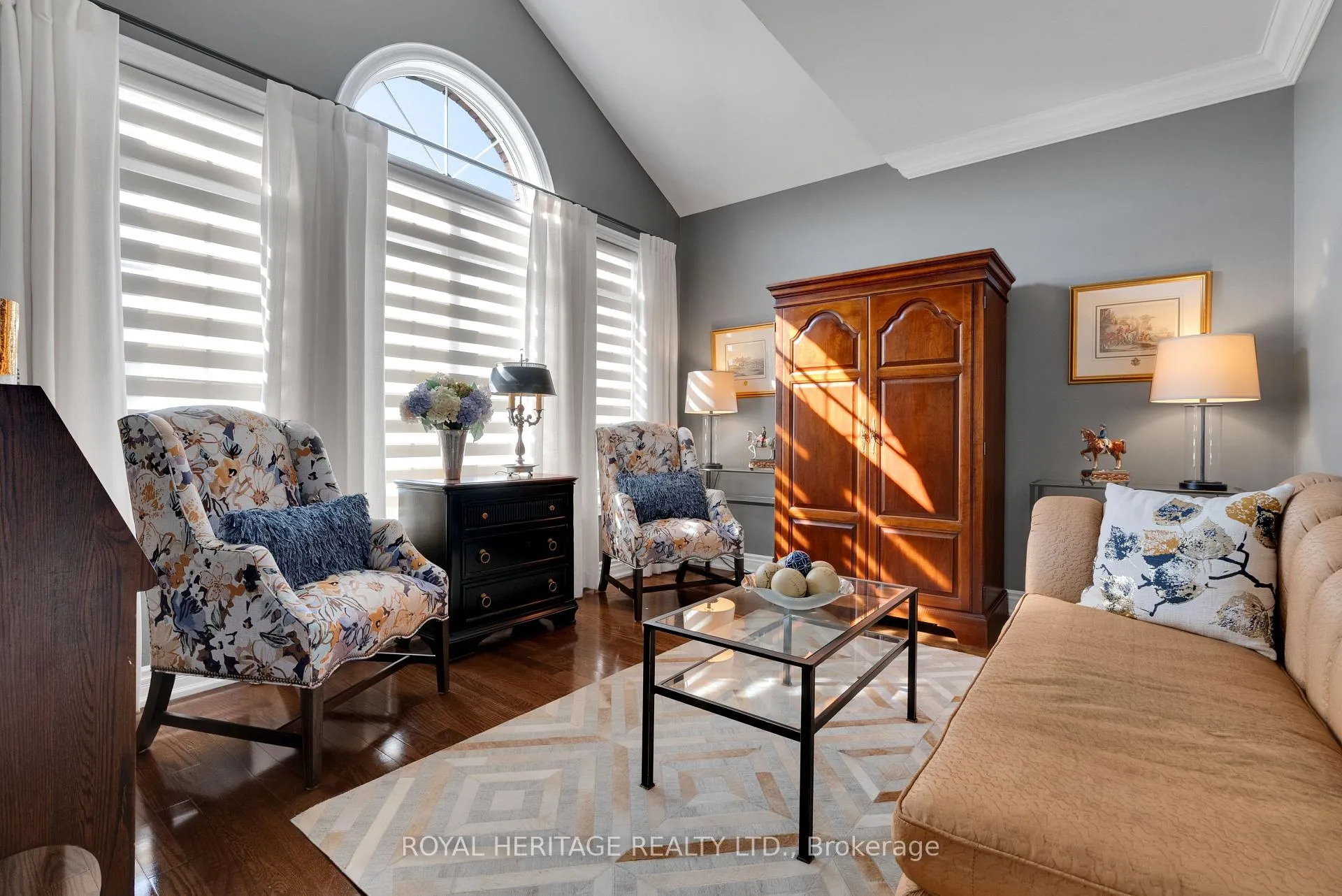 Photo 5 of 42 Grady Drive, Clarington, Newcastle — HOMEH