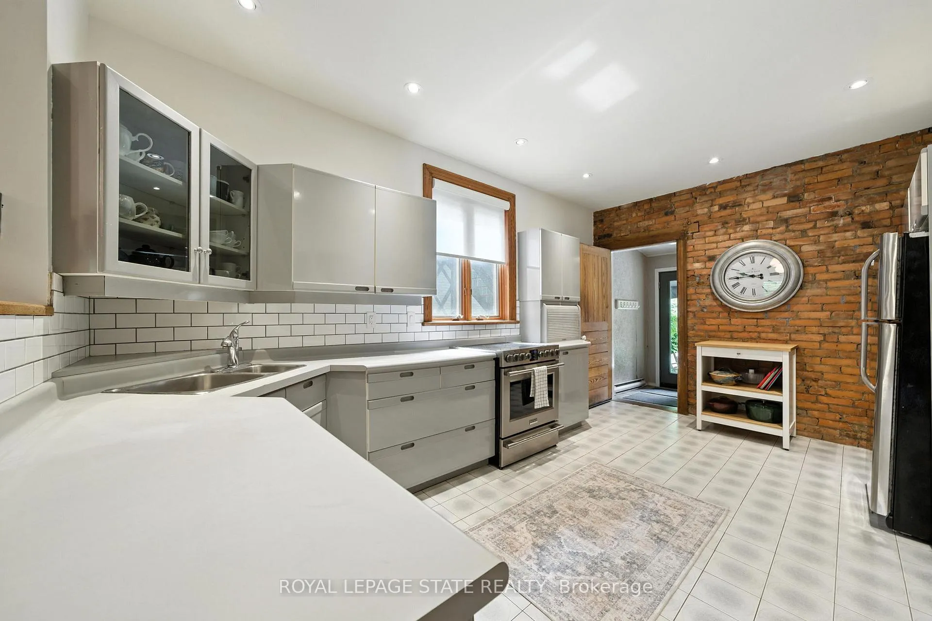 Photo 12 of 137 Markland Street, Hamilton, Durand — HOMEH