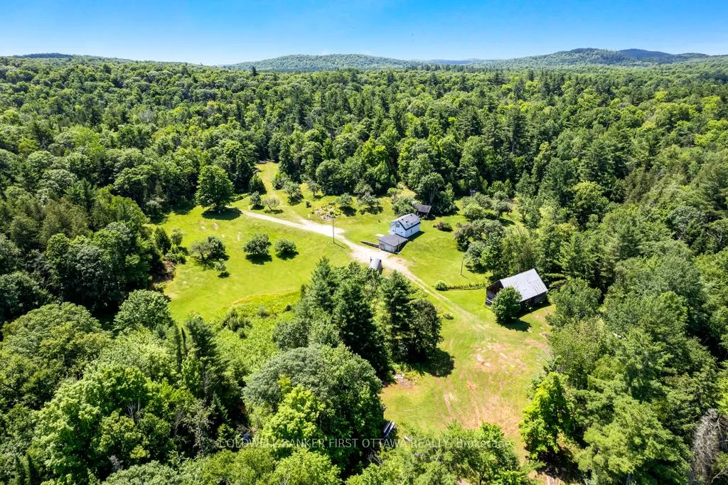 Photo 2 of 9252 Highway 511 Road, Lanark Highlands, Lanark Highlands (Darling) Twp — HOMEH