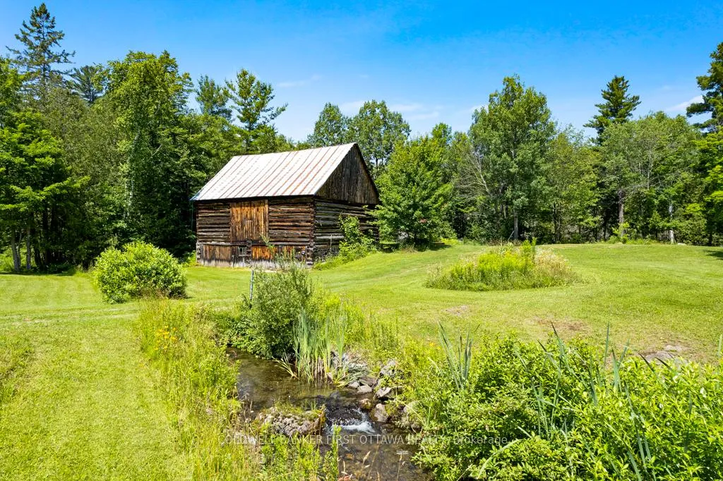 Photo 7 of 9252 Highway 511 Road, Lanark Highlands, Lanark Highlands (Darling) Twp — HOMEH