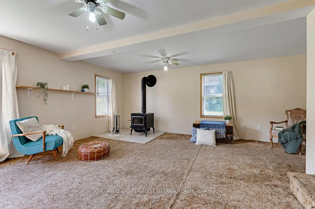 Photo 13 of 9252 Highway 511 Road, Lanark Highlands, Lanark Highlands (Darling) Twp — HOMEH