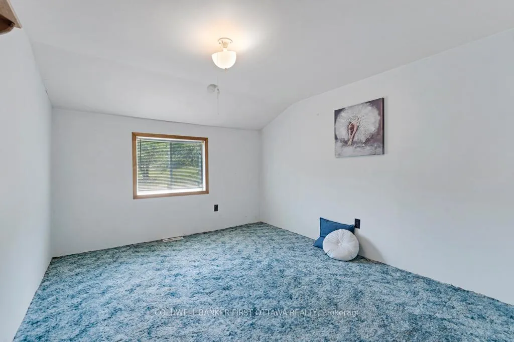 Photo 16 of 9252 Highway 511 Road, Lanark Highlands, Lanark Highlands (Darling) Twp — HOMEH