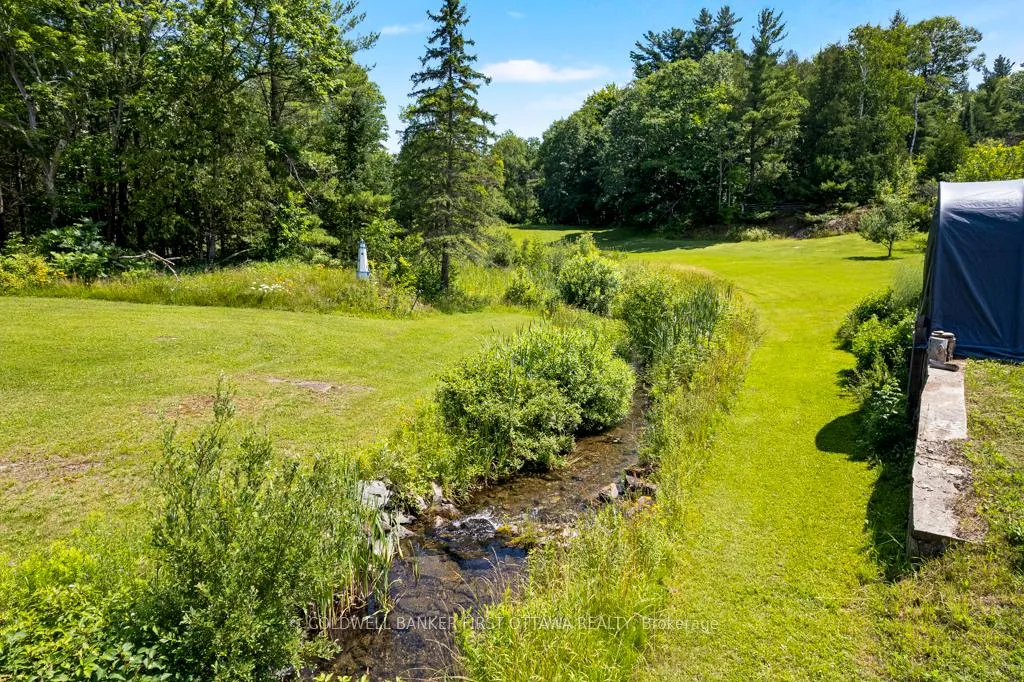 Photo 21 of 9252 Highway 511 Road, Lanark Highlands, Lanark Highlands (Darling) Twp — HOMEH