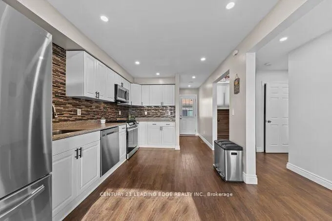 Photo 6 of 63 Stanford Crescent, Clarington, Newcastle — HOMEH