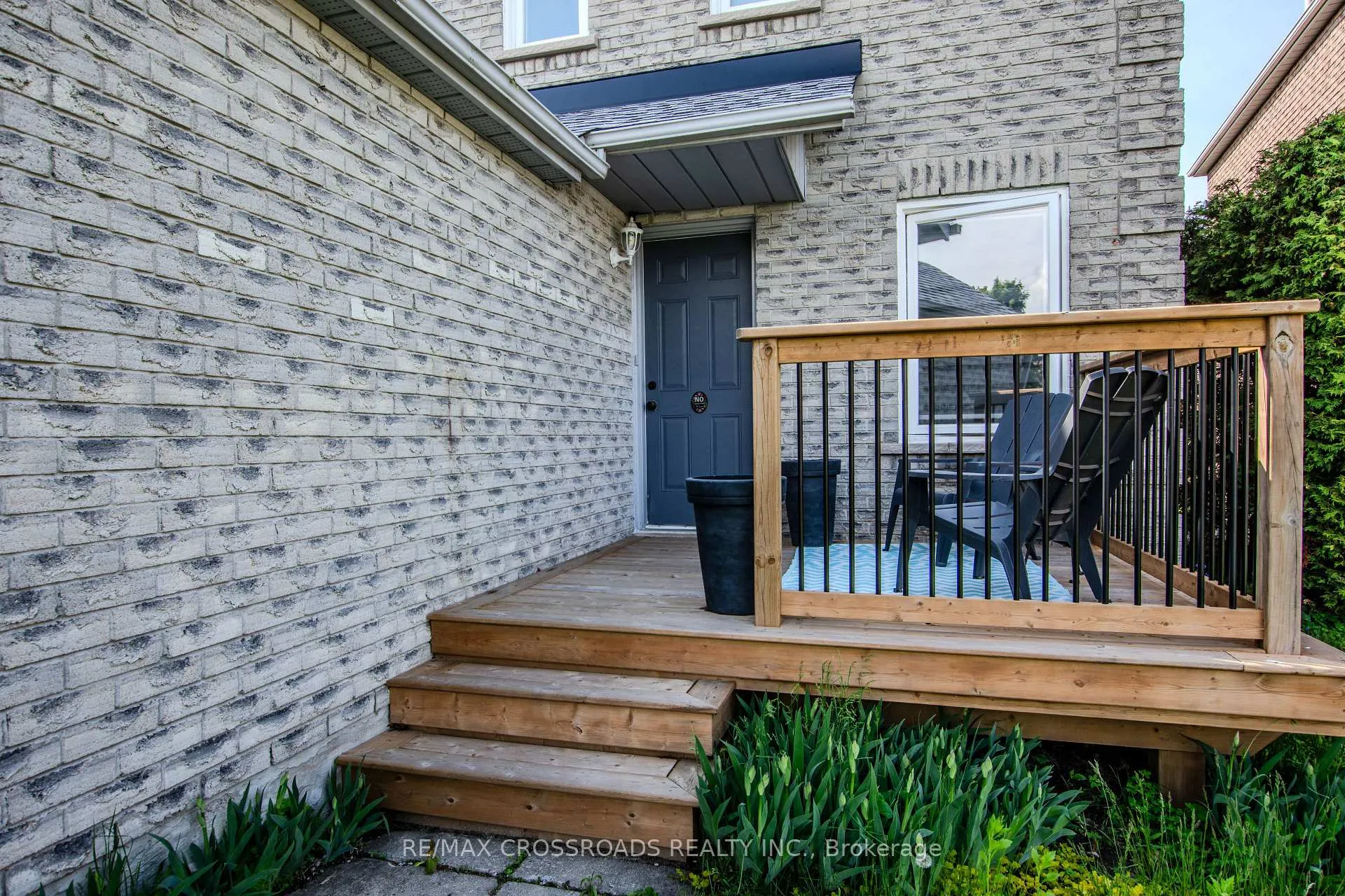Photo 2 of 102 Ferguson Drive, Barrie, Northwest — HOMEH