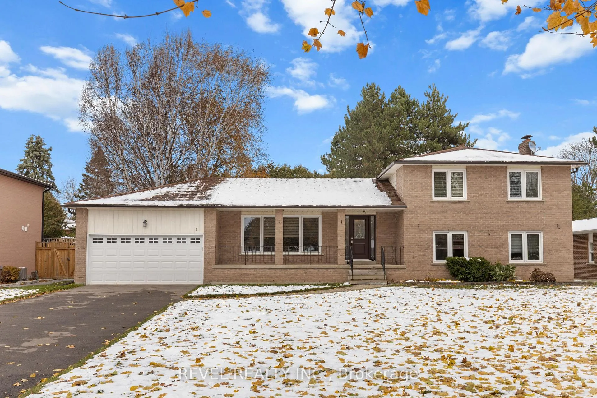 Photo 3 of 5 Mckee Drive, Caledon, Caledon East — HOMEH
