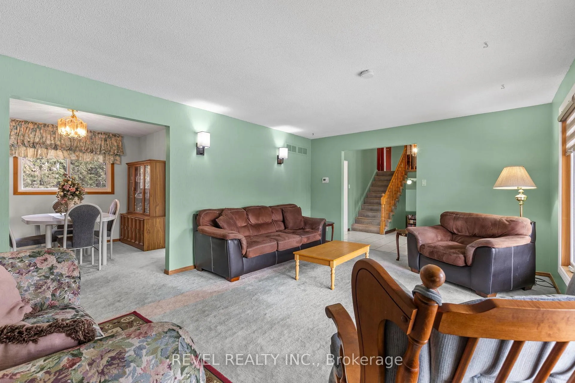Photo 8 of 5 Mckee Drive, Caledon, Caledon East — HOMEH