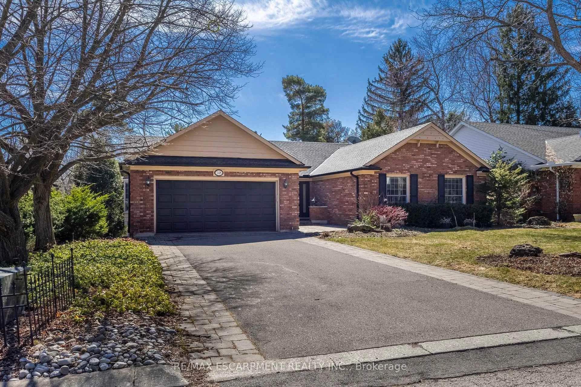 Photo 2 of 148 Briar Hill Crescent, Hamilton, Ancaster — HOMEH