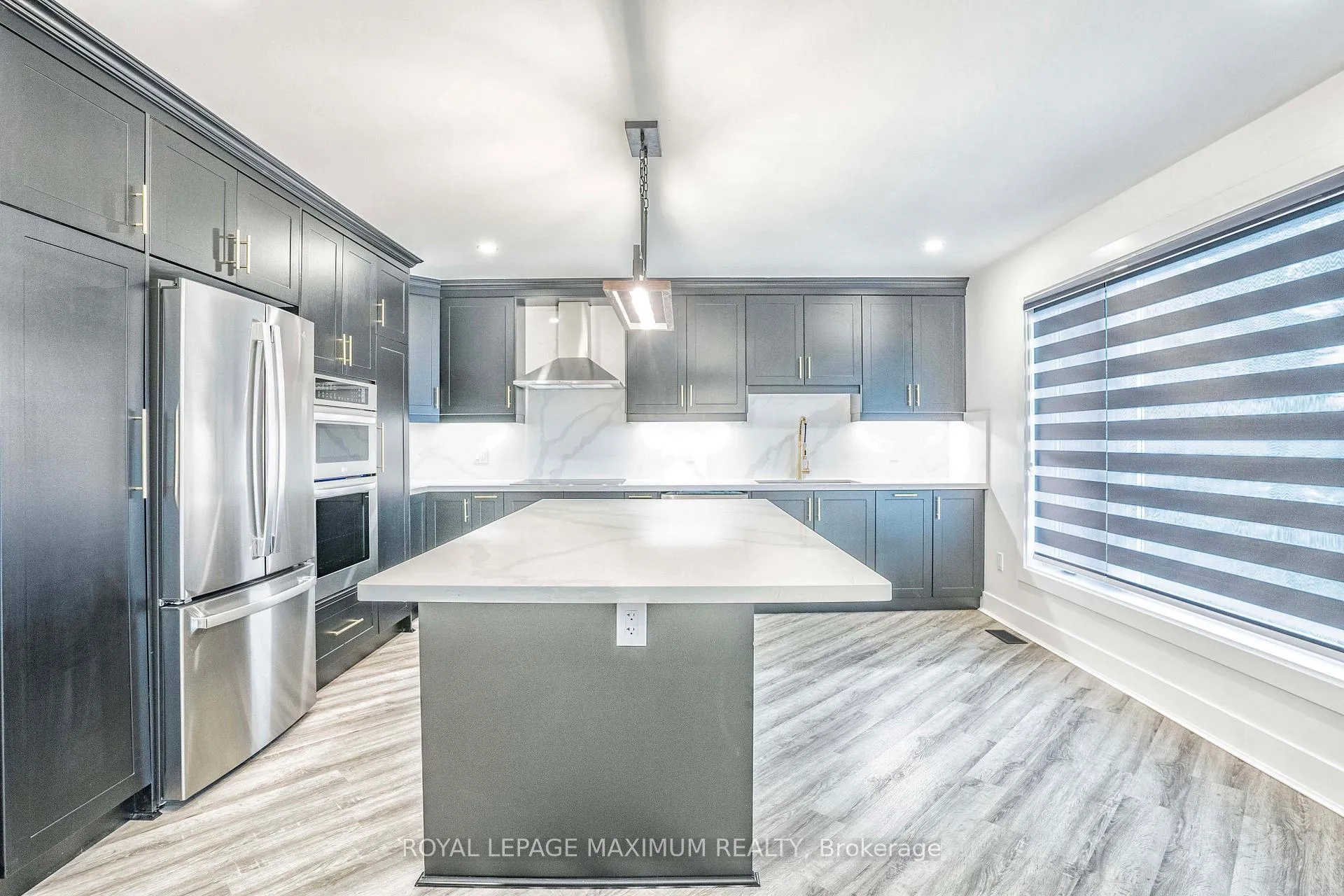 Photo 9 of 2928 Beachview Street, Ajax, South East — HOMEH