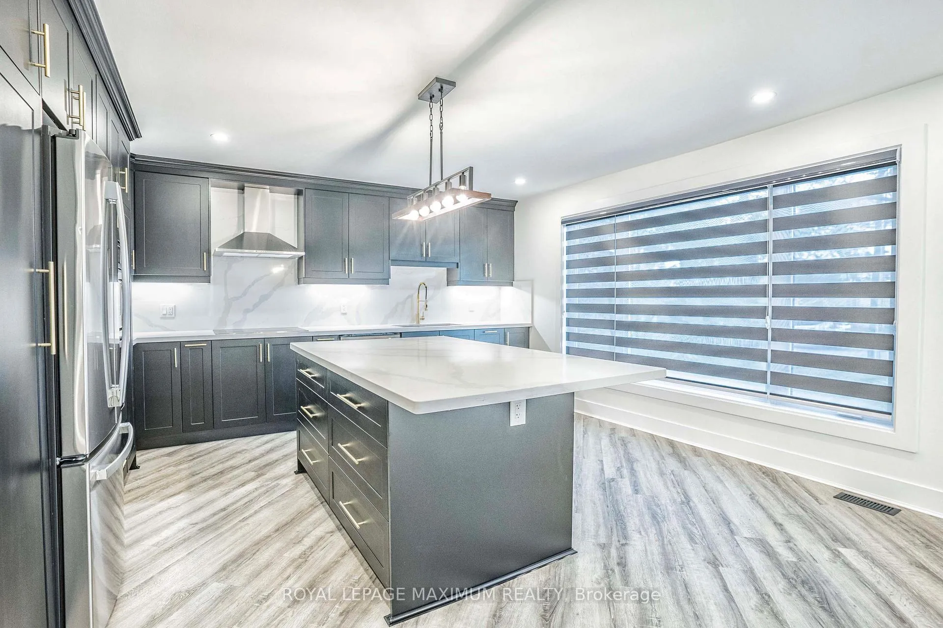 Photo 10 of 2928 Beachview Street, Ajax, South East — HOMEH