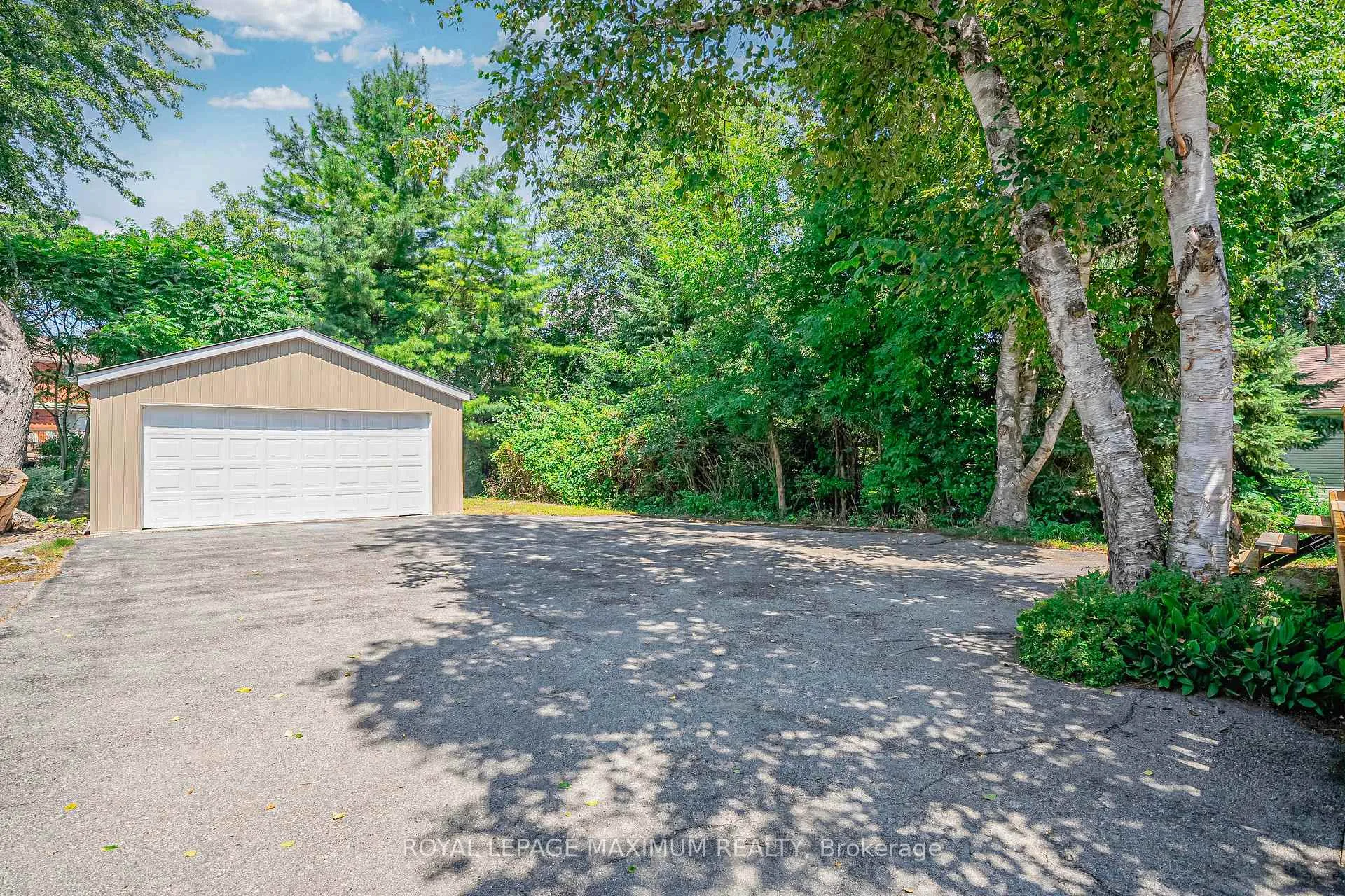 Photo 33 of 2928 Beachview Street, Ajax, South East — HOMEH