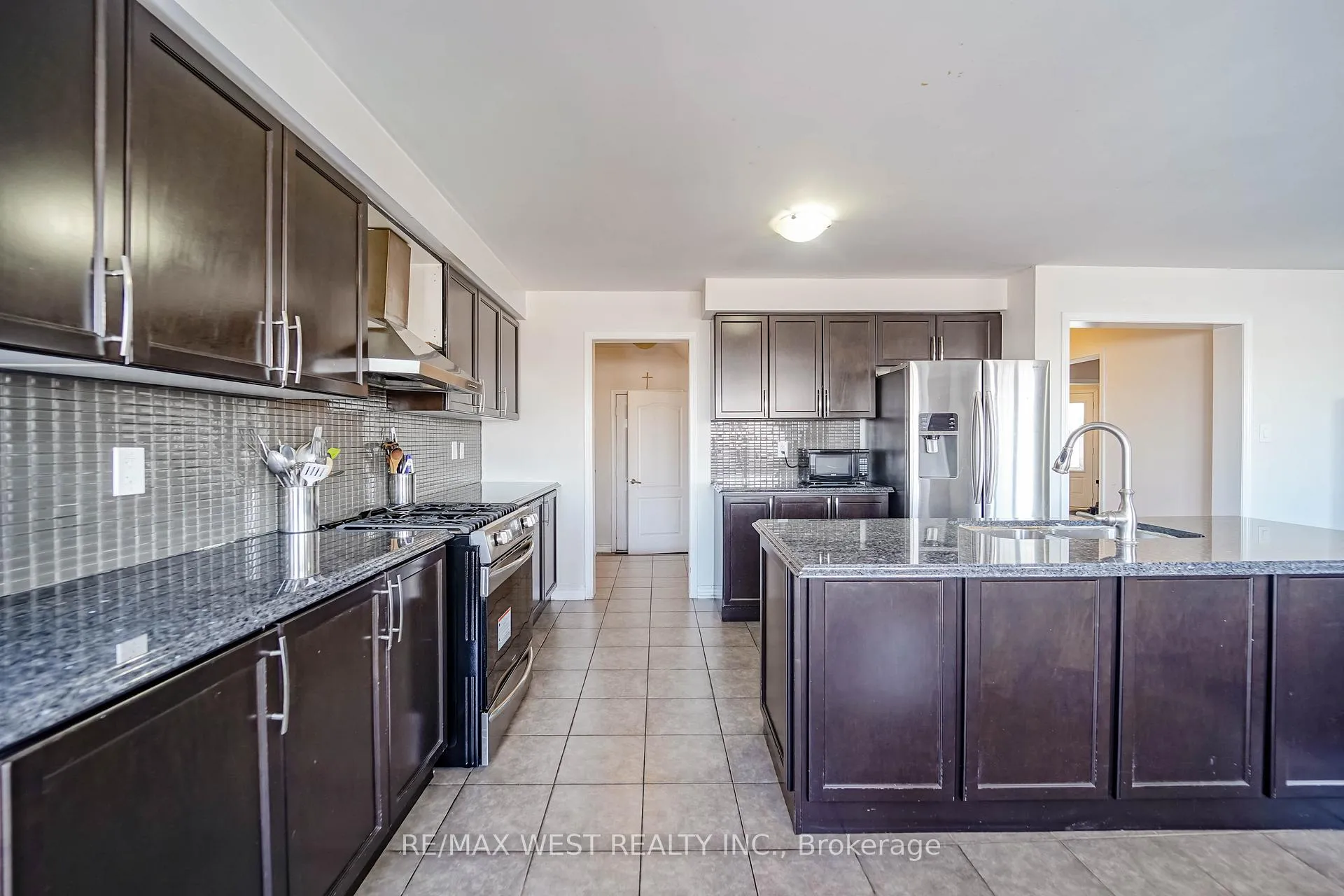 Photo 1 of 110 Tysonville Circle, Brampton, Northwest Brampton — HOMEH