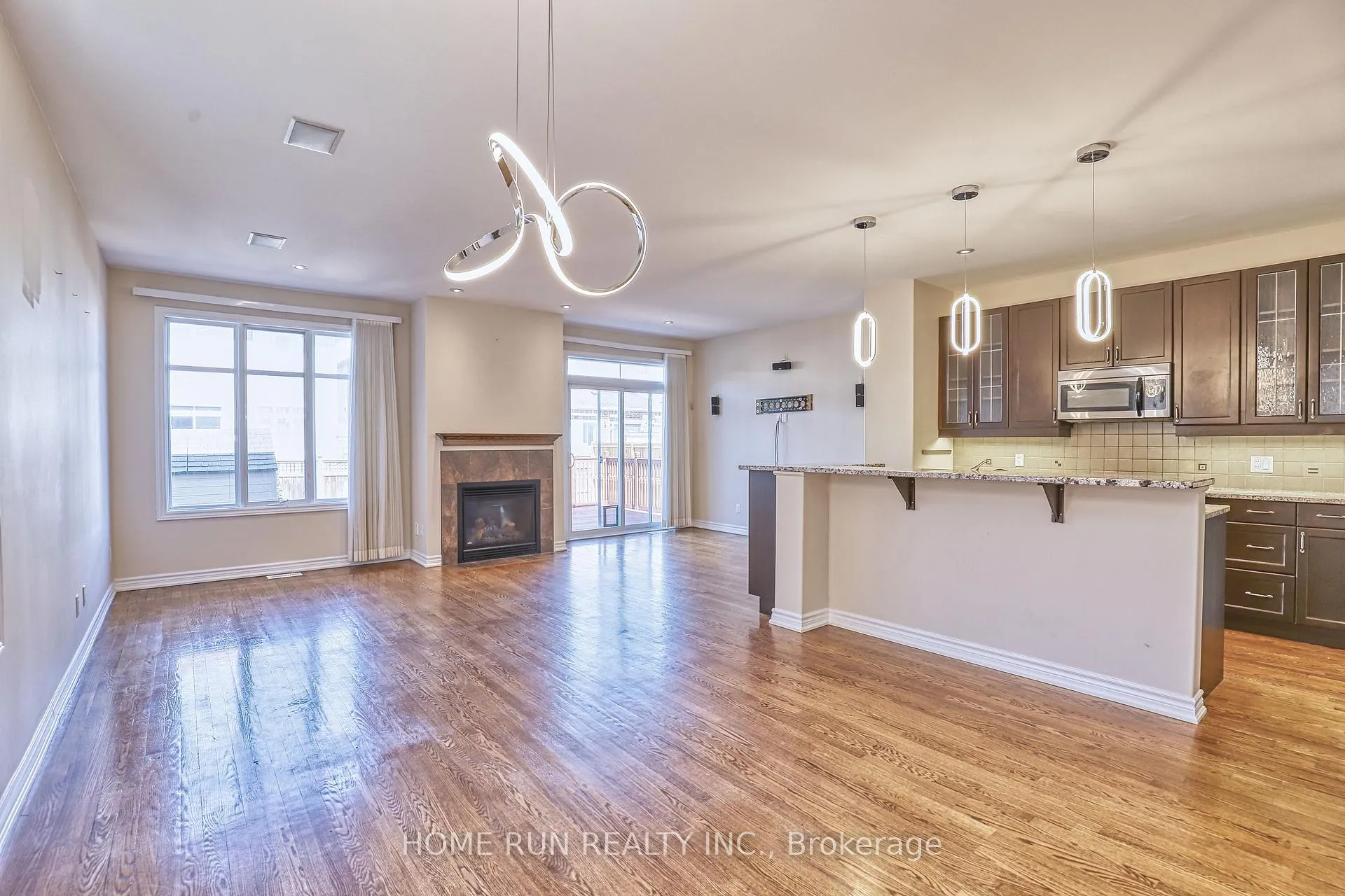 Photo 10 of 226 Celtic Ridge Crescent, Ottawa, Kanata - Morgan's Grant/South March — HOMEH