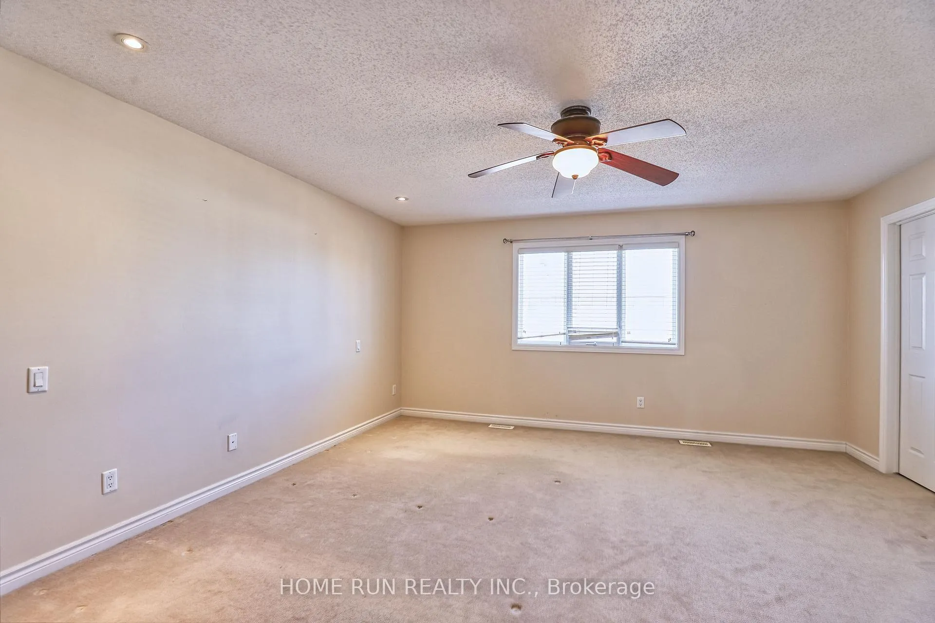 Photo 15 of 226 Celtic Ridge Crescent, Ottawa, Kanata - Morgan's Grant/South March — HOMEH
