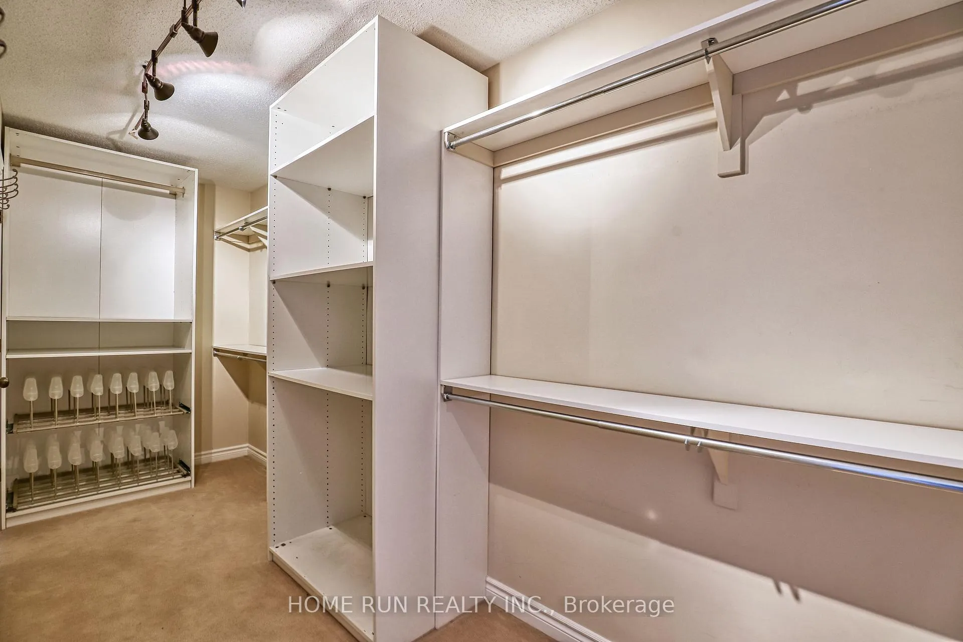 Photo 17 of 226 Celtic Ridge Crescent, Ottawa, Kanata - Morgan's Grant/South March — HOMEH