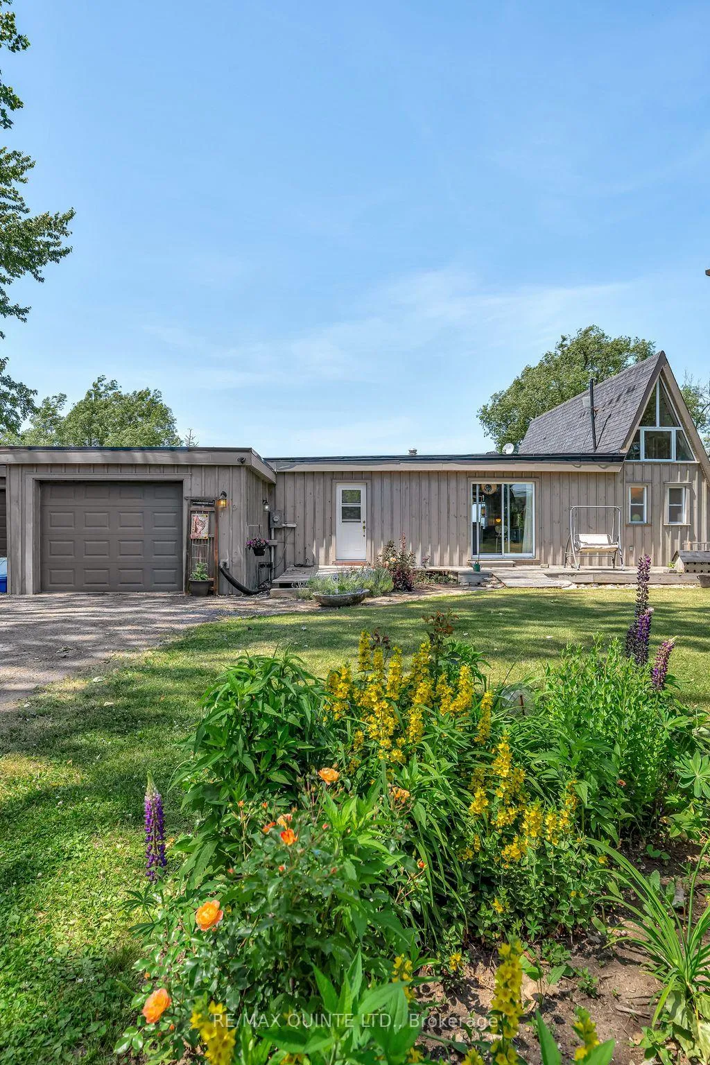 Photo 3 of 124 Onderdonk Lane, Prince Edward County, Ameliasburgh — HOMEH