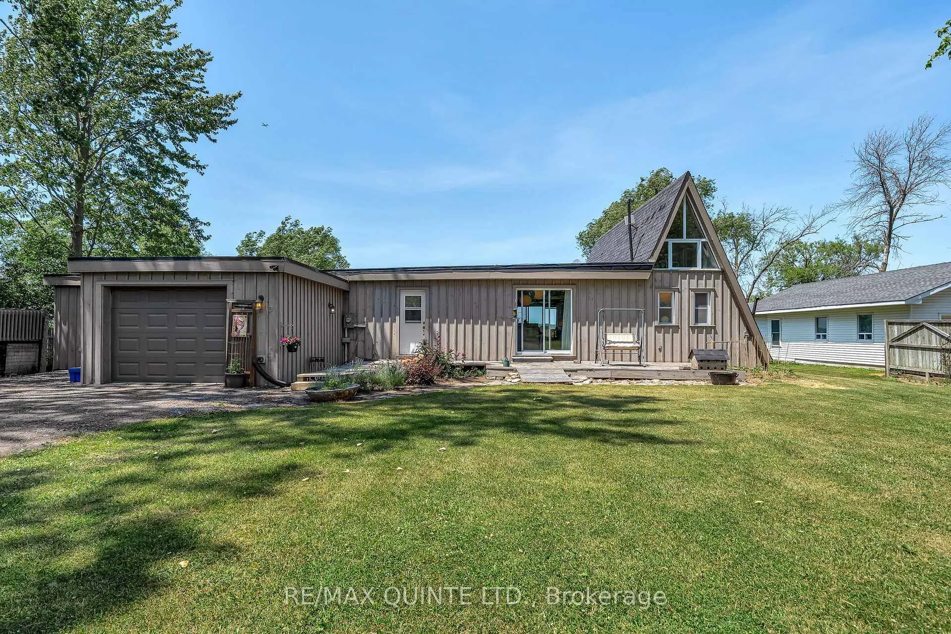 Photo 4 of 124 Onderdonk Lane, Prince Edward County, Ameliasburgh — HOMEH