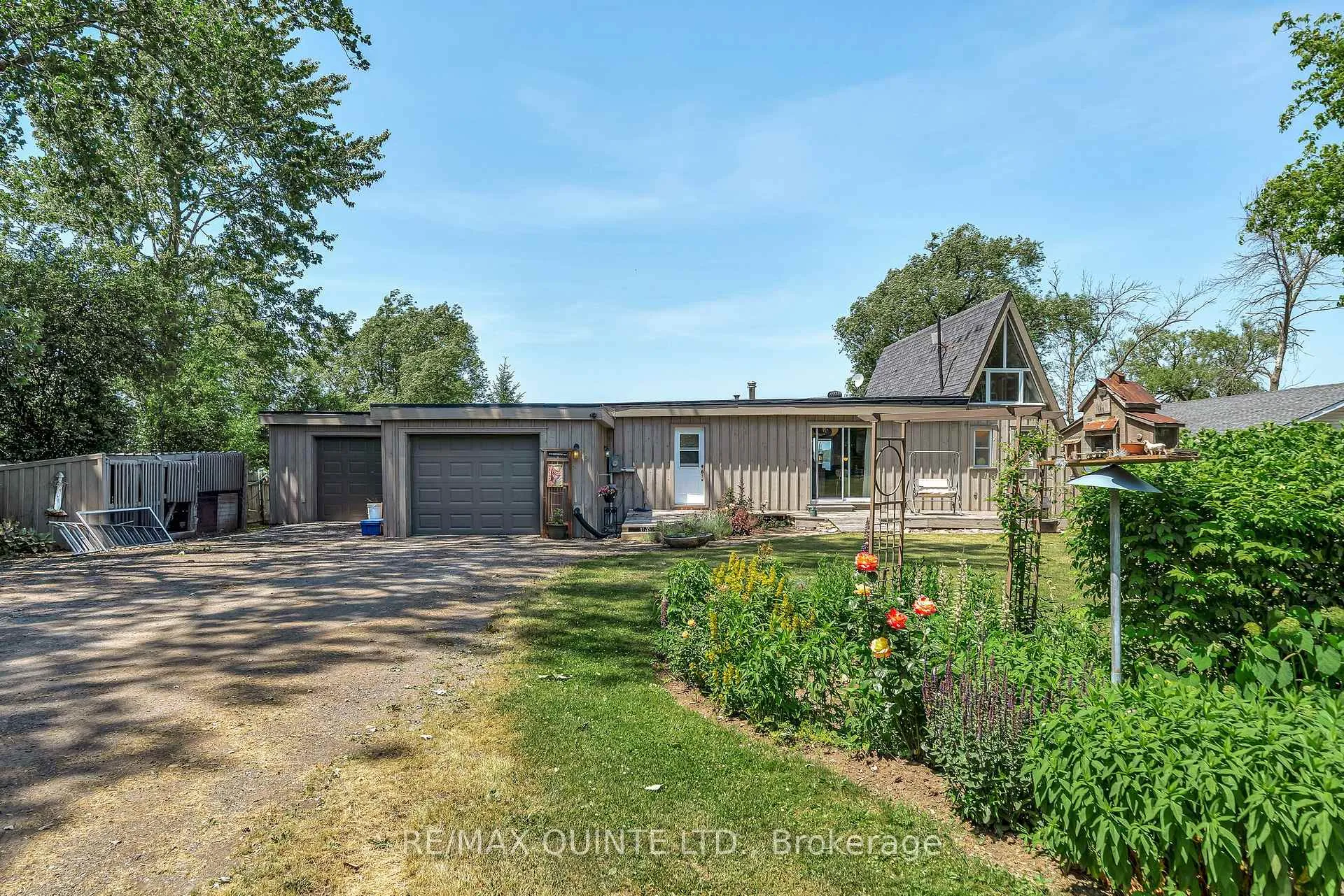 Photo 5 of 124 Onderdonk Lane, Prince Edward County, Ameliasburgh — HOMEH