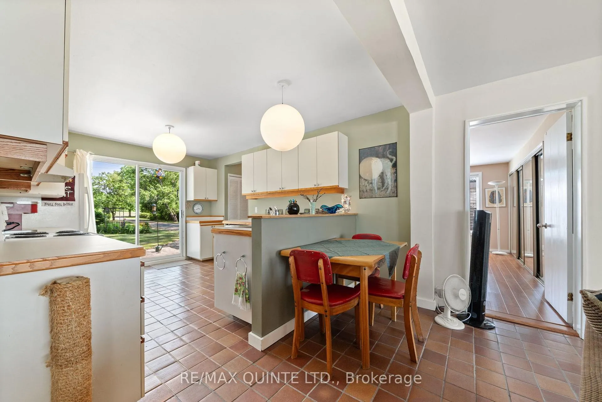 Photo 18 of 124 Onderdonk Lane, Prince Edward County, Ameliasburgh — HOMEH