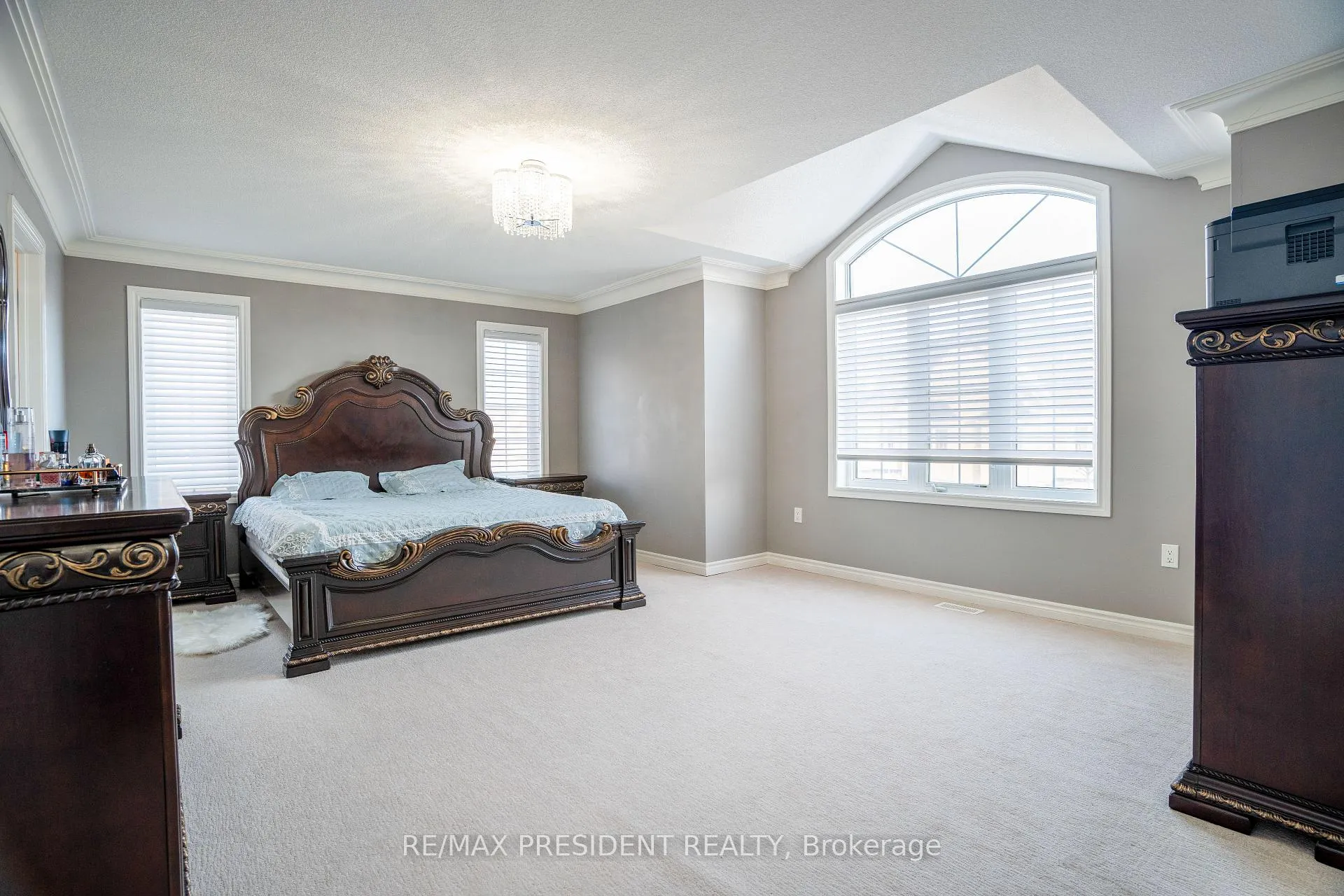 Photo 23 of 35 Yately Street, Brampton, Brampton North — HOMEH