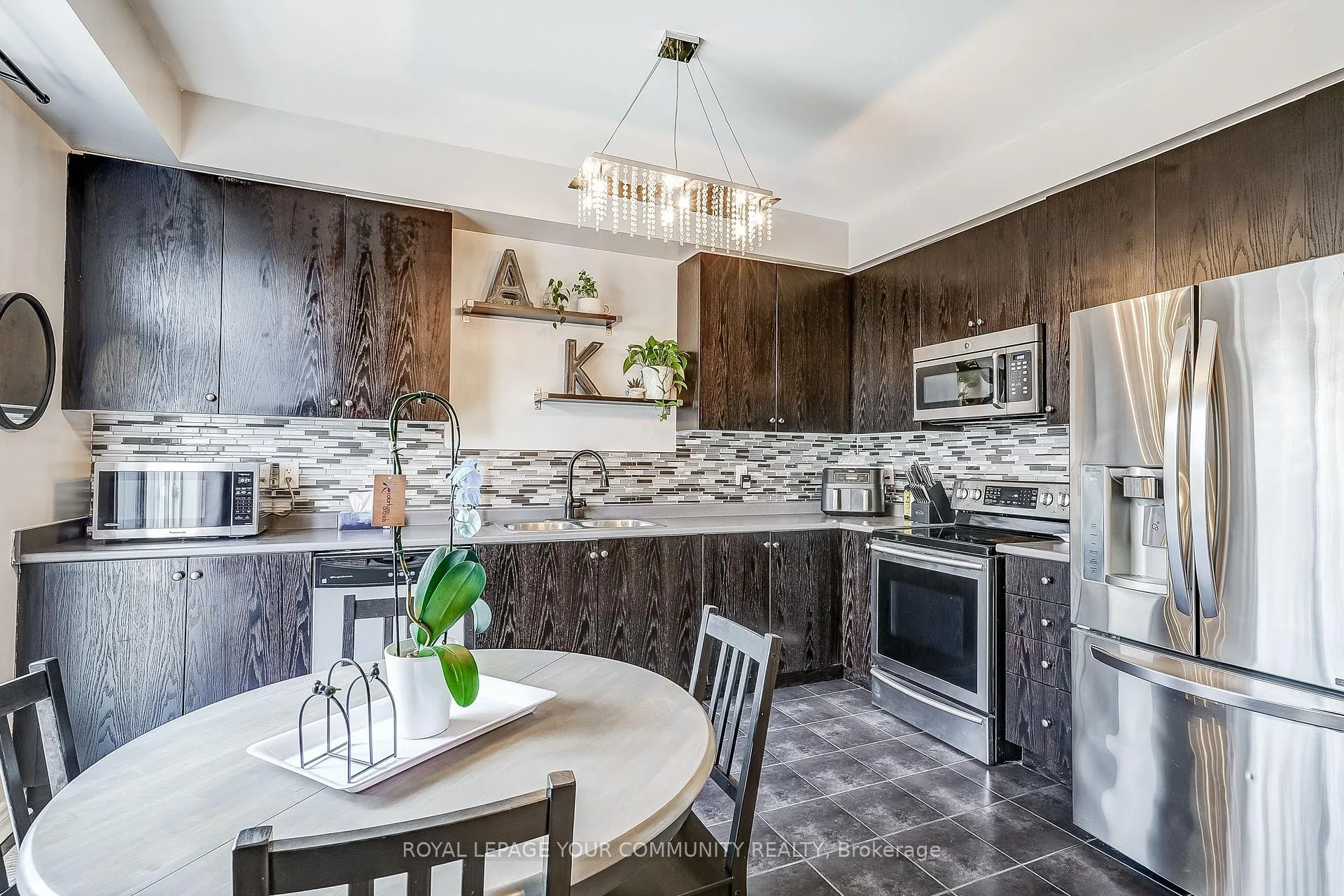 Photo 11 of 29 Blanchard Crescent, Essa, Angus — HOMEH