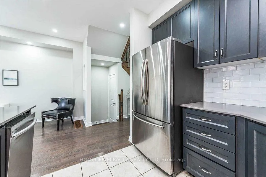 Photo 10 of 39 Rangemore Road, Brampton, Northwest Brampton — HOMEH