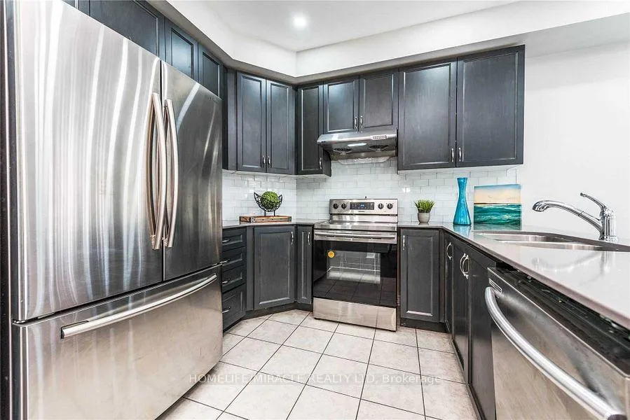Photo 12 of 39 Rangemore Road, Brampton, Northwest Brampton — HOMEH