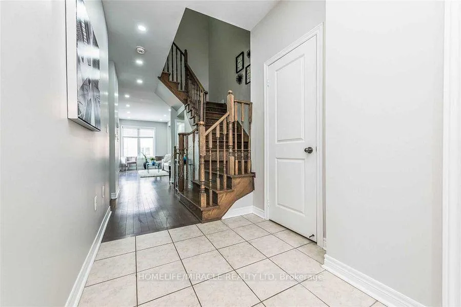 Photo 15 of 39 Rangemore Road, Brampton, Northwest Brampton — HOMEH