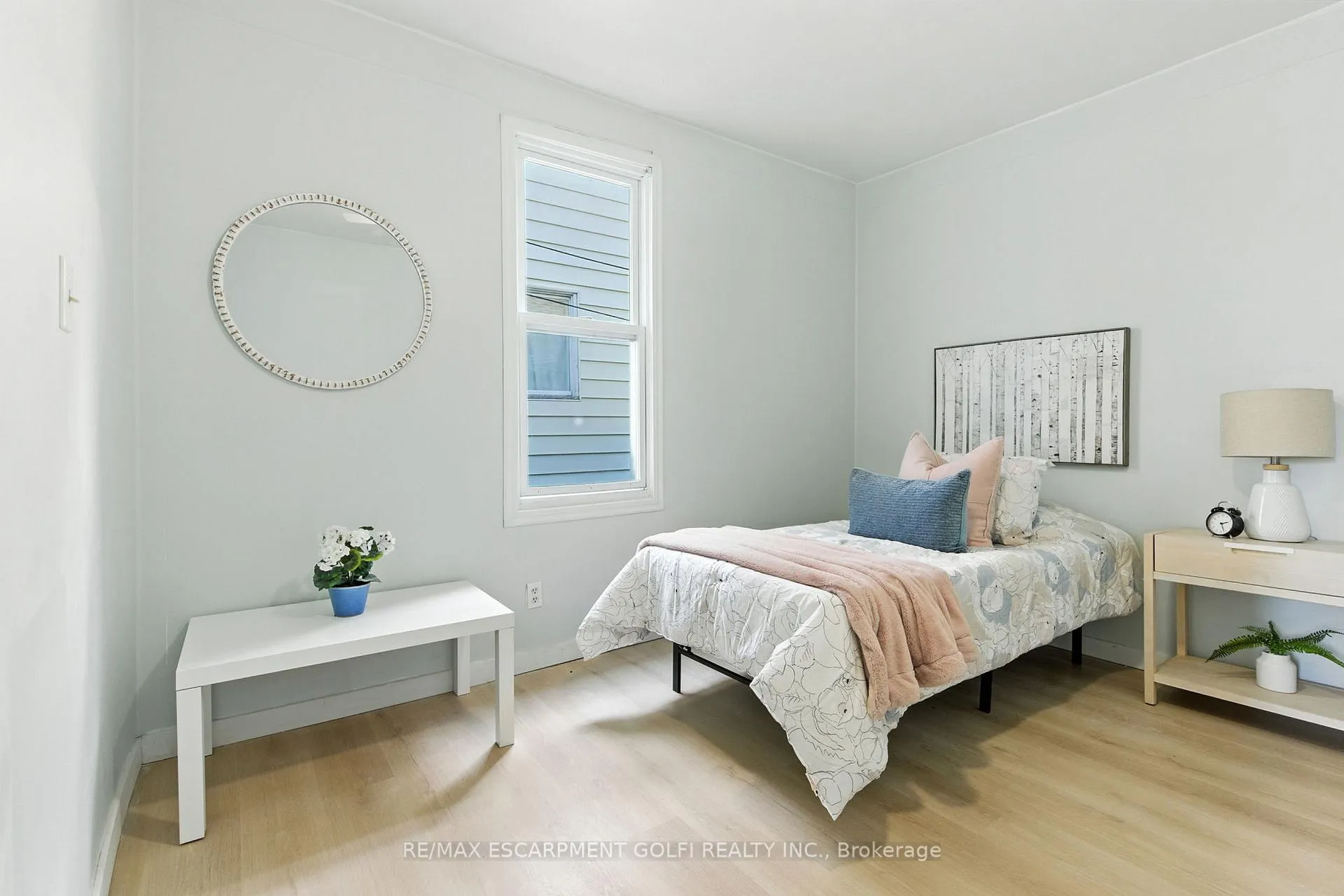 Photo 19 of 40 Aikman Avenue, Hamilton, Gibson — HOMEH