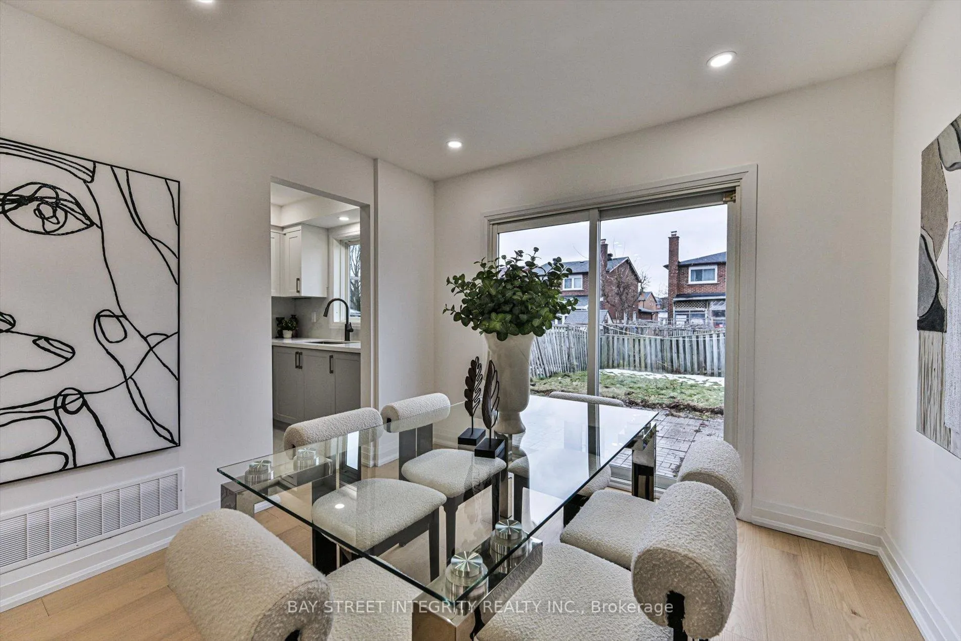 Photo 6 of 116 Kenley Crescent, Markham, Milliken Mills East — HOMEH