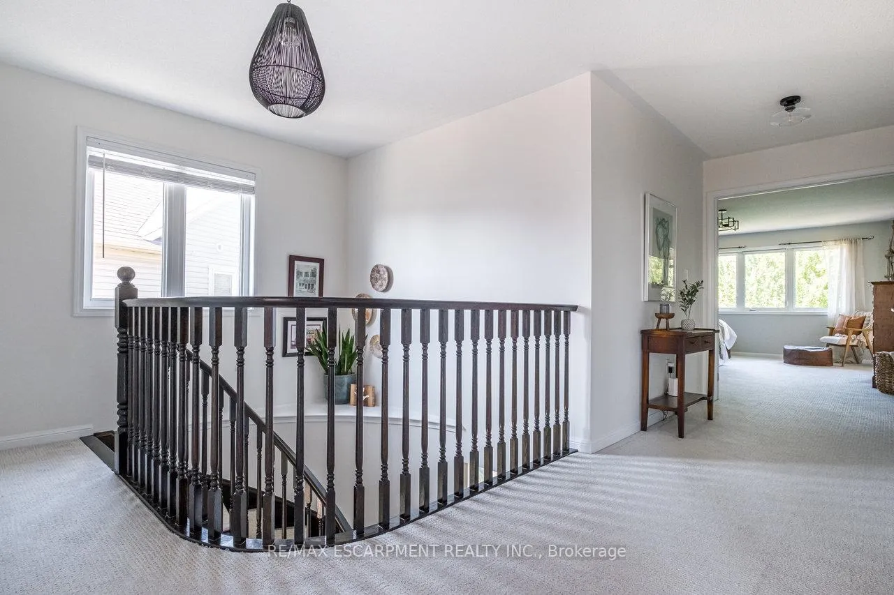 Photo 30 of 120 Peer Court, Hamilton, Meadowlands — HOMEH