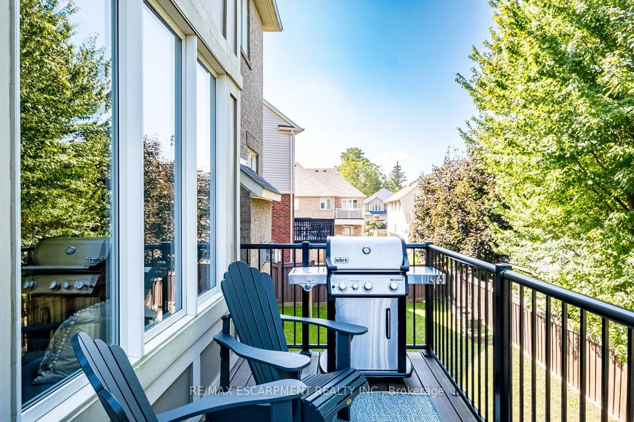 Photo 43 of 120 Peer Court, Hamilton, Meadowlands — HOMEH