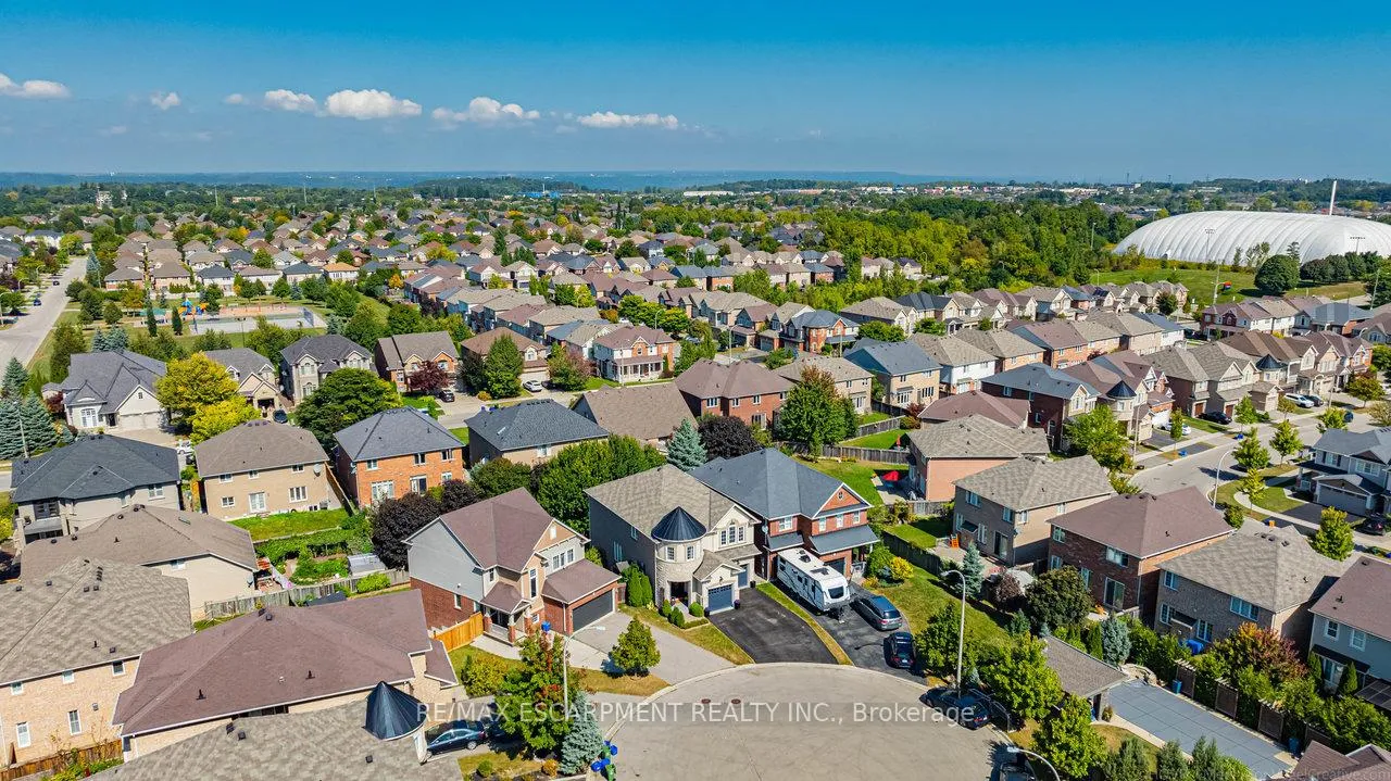 Photo 49 of 120 Peer Court, Hamilton, Meadowlands — HOMEH