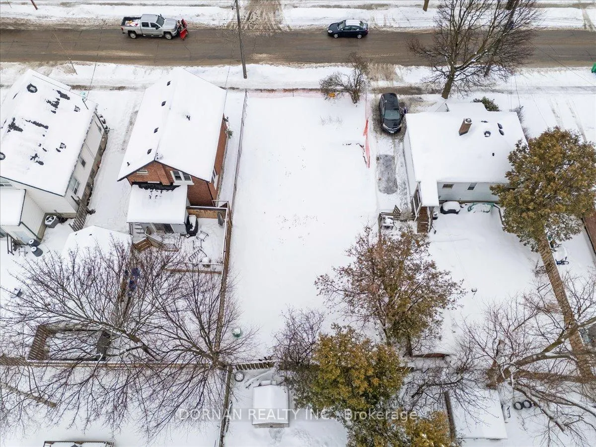 Photo 6 of 434 Edison Avenue, Peterborough, Otonabee Ward 1 — HOMEH